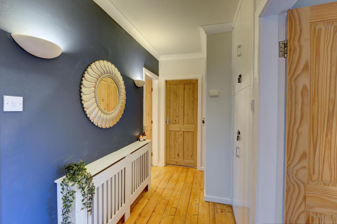 Kist Accommodates - Stylish Headingley Apartment - Parking - 500 Mps Wifi Meanwood Εξωτερικό φωτογραφία
