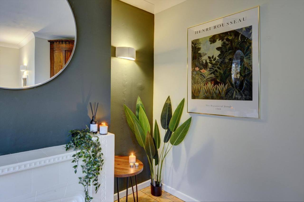Kist Accommodates - Stylish Headingley Apartment - Parking - 500 Mps Wifi Meanwood Εξωτερικό φωτογραφία